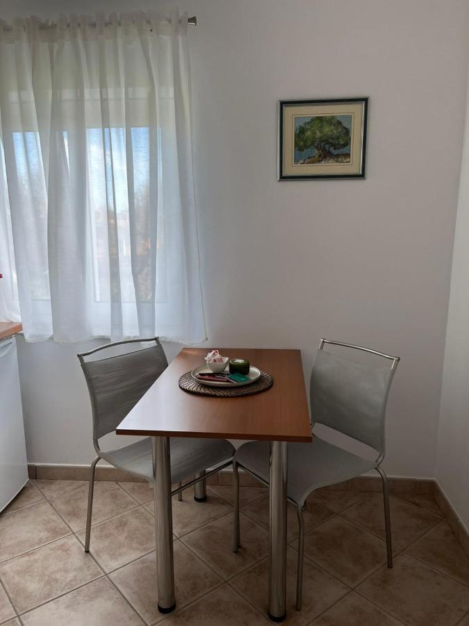 Apartments Marinovic Brzac Εξωτερικό φωτογραφία
